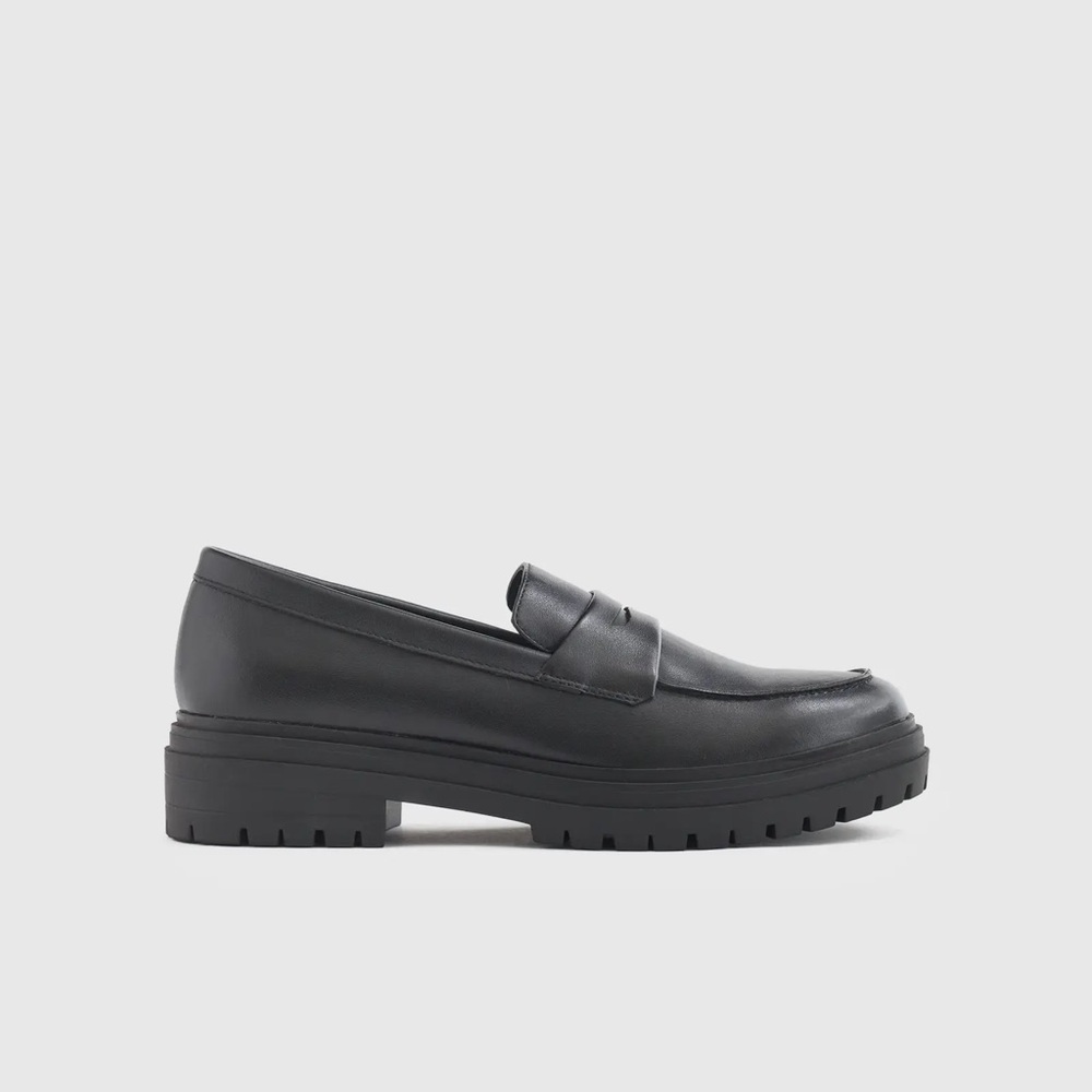 Quince Italian Leather Lug Sole Loafer